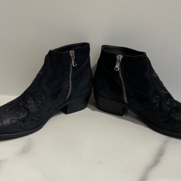Ladies Strategia Black Suede Embroidered Boot - Size 38 - Picture 3 of 5